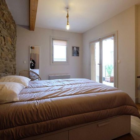 Mélina - appartement dans les remparts de la Bastide avec parking et terrasse Carcasona Exterior foto