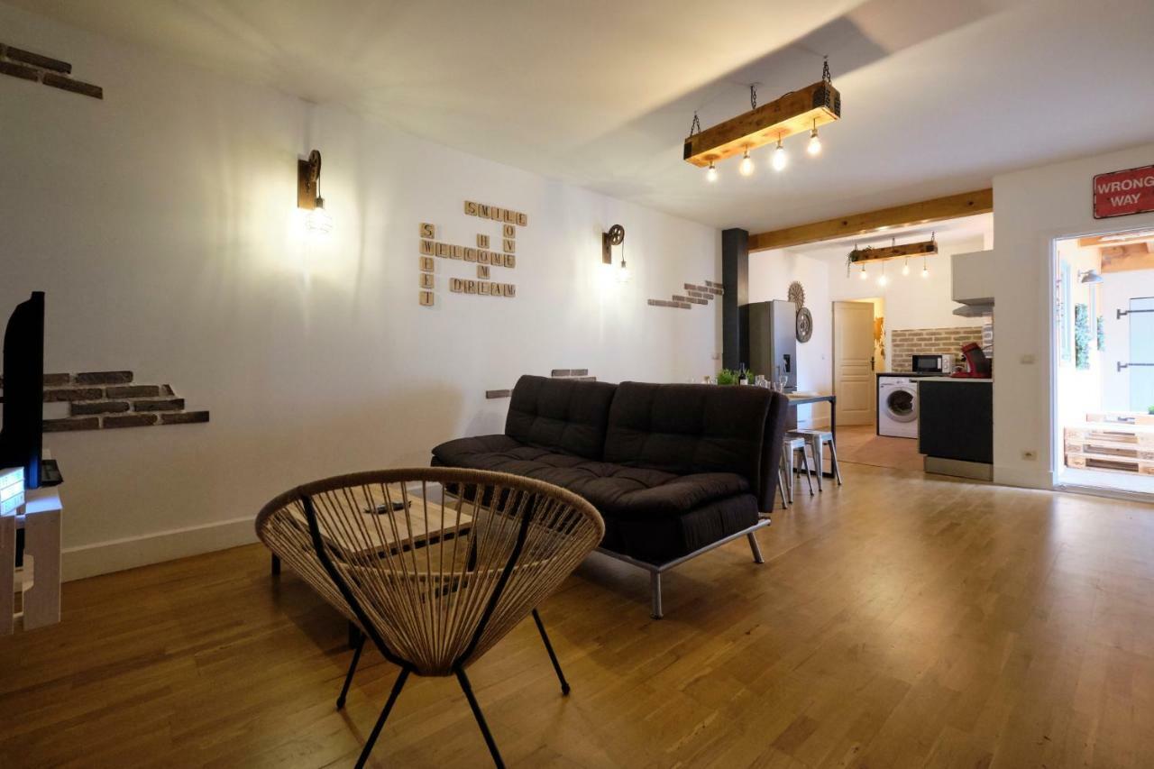 Mélina - appartement dans les remparts de la Bastide avec parking et terrasse Carcasona Exterior foto