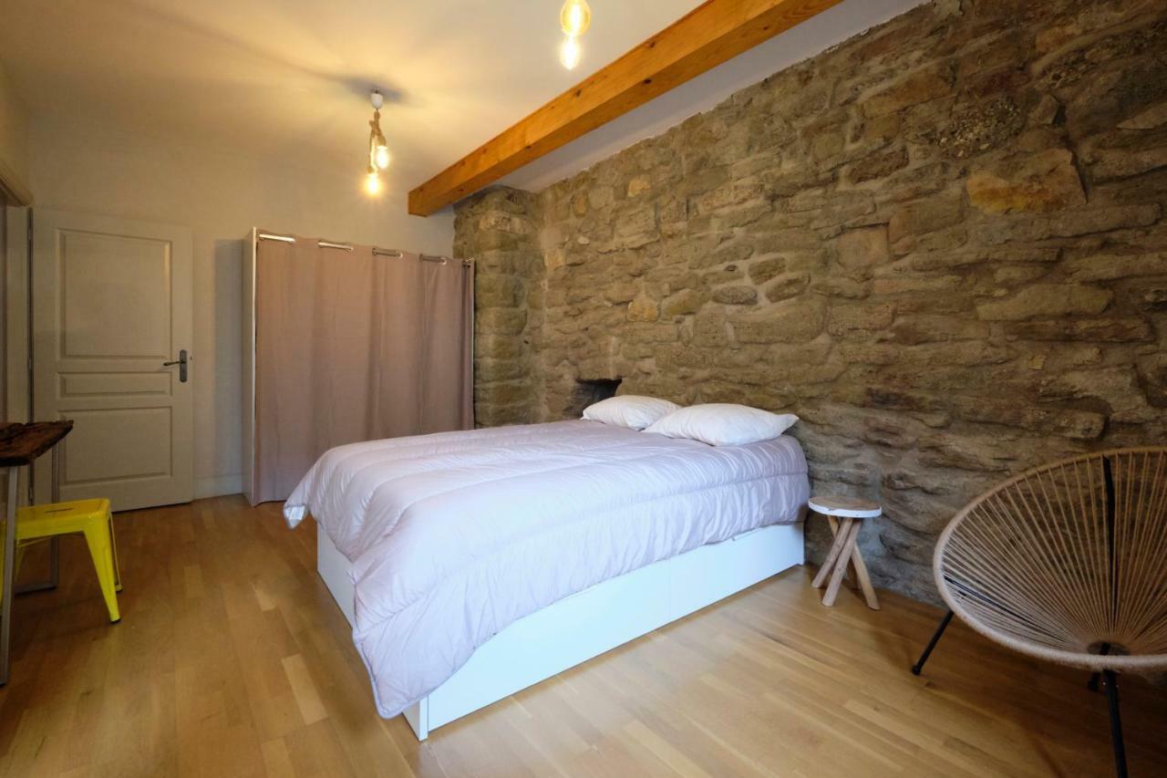 Mélina - appartement dans les remparts de la Bastide avec parking et terrasse Carcasona Exterior foto